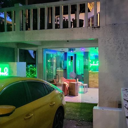 Entropy Apartment Hotel Patong Exterior foto